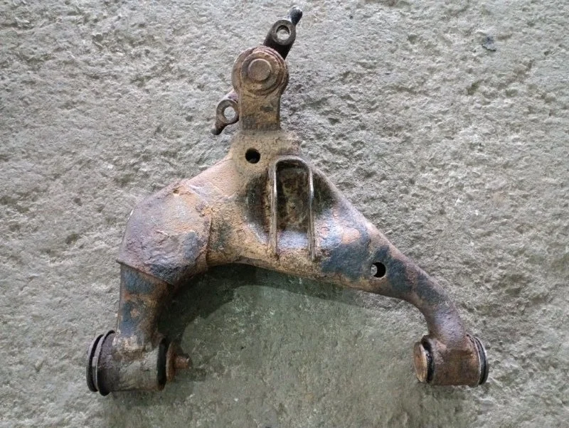 Рычаг передний нижний левый Toyota Hilux (2015-2021) 2018 480690K090