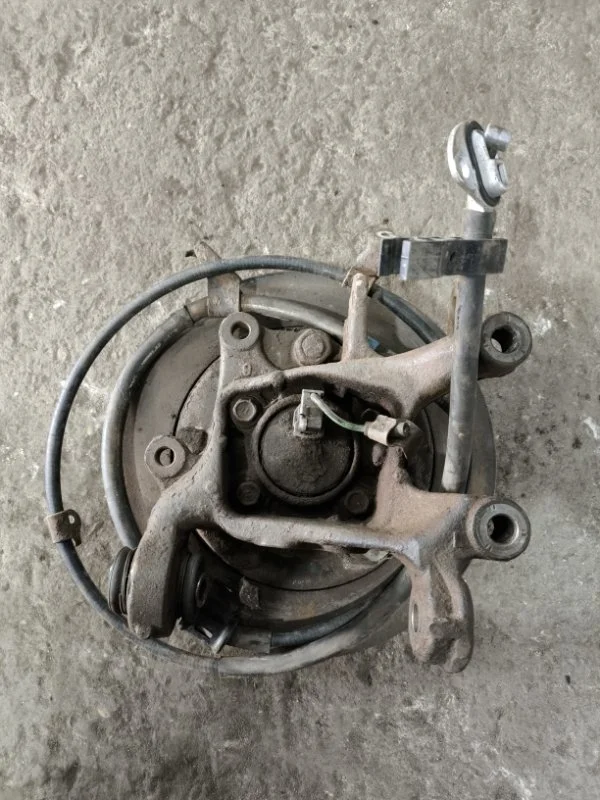 Кулак задний левый Toyota Rav 4 (Ca40) (2012-2019) 2014 4230542020 2.0 D 1ADFTV