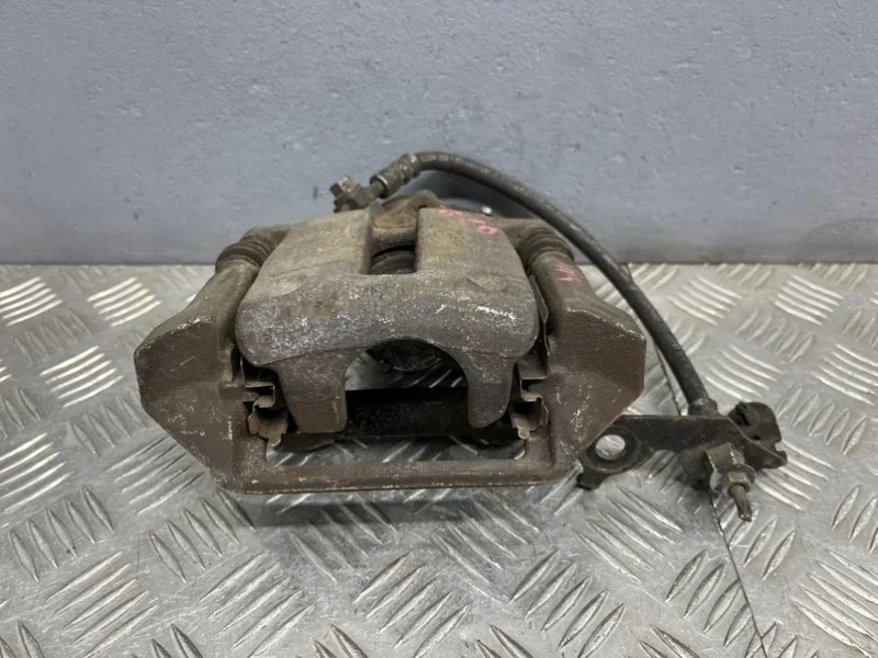 Суппорт Volvo XC60 DZ