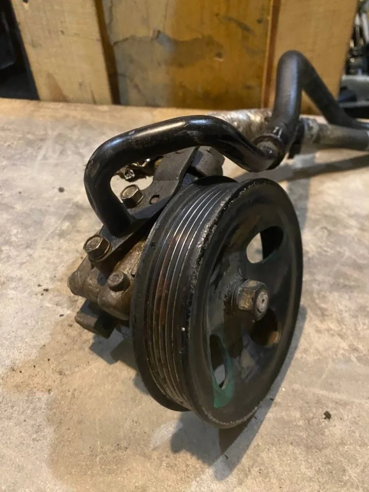 Насос гур Kia K3 2013 571001M100 G4NA