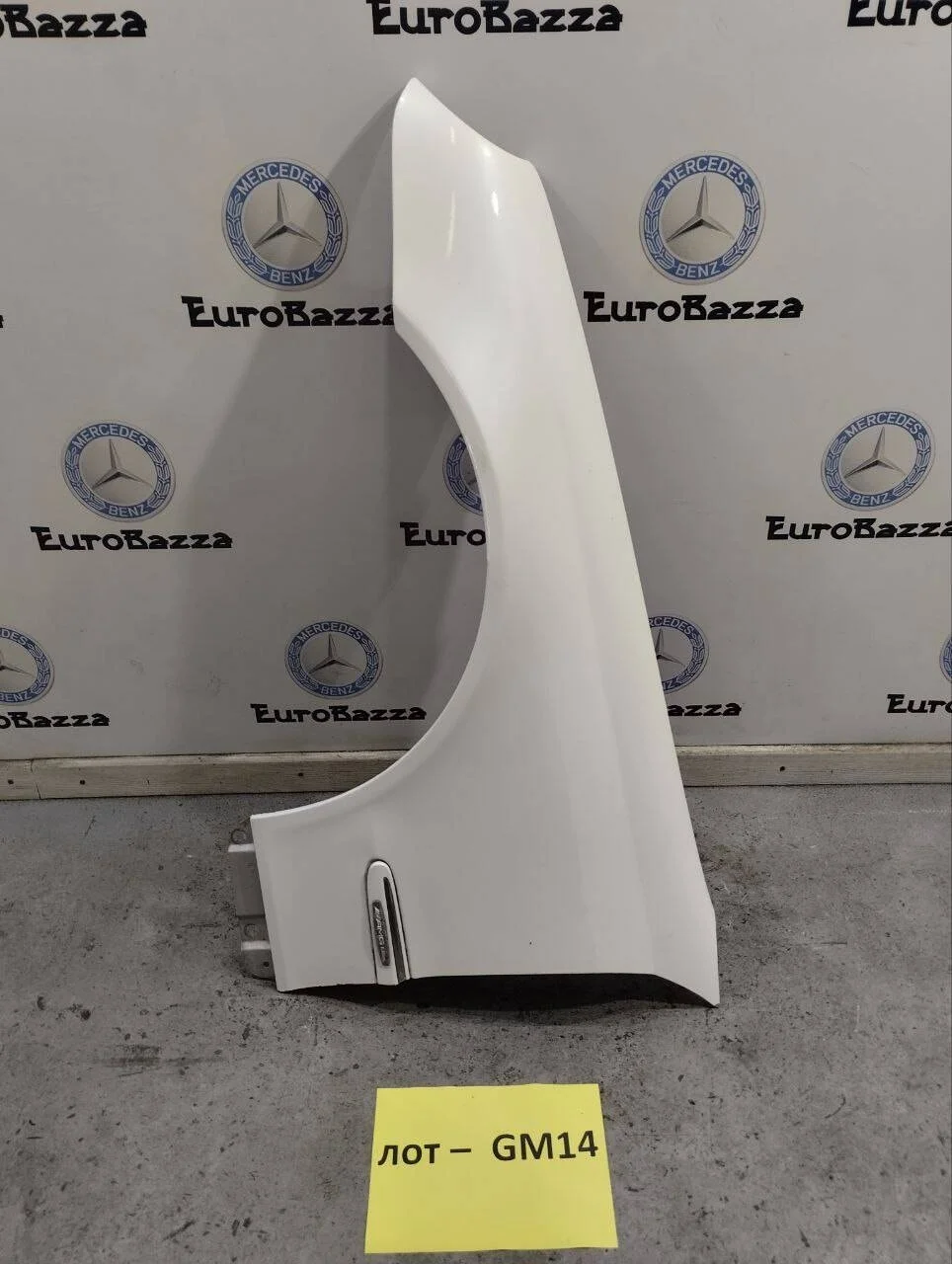 Крыло переднее левое Mercedes W209