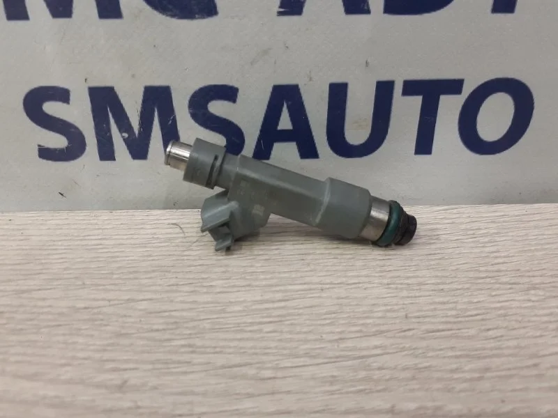 Форсунка топливная Volvo S80 8653608 С80 4.4 B8444S