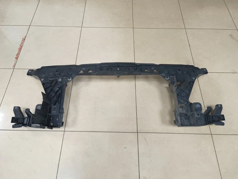 Передняя панель Mercedes-Benz Sprinter W906