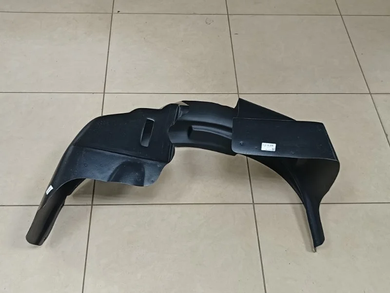 Подкрылок Volkswagen Transporter T5