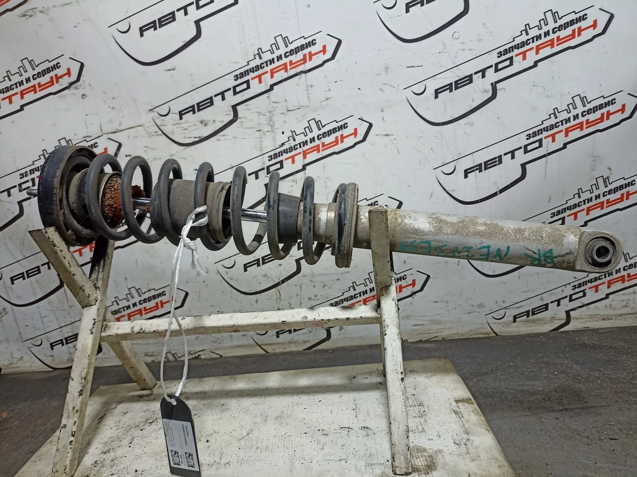 СТОЙКА ХОДОВКИ BMW ЗАД ПРАВО 33521093646 NE273(2)