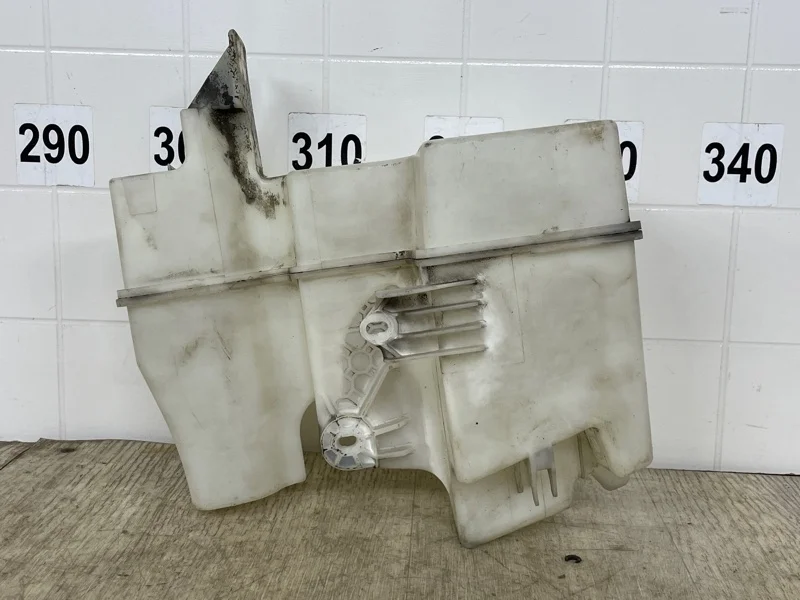 Бачок омывателя VOLKSWAGEN TRANSPORTER 2003 2004 2005 2006 2007 2008 2009 7H0955453