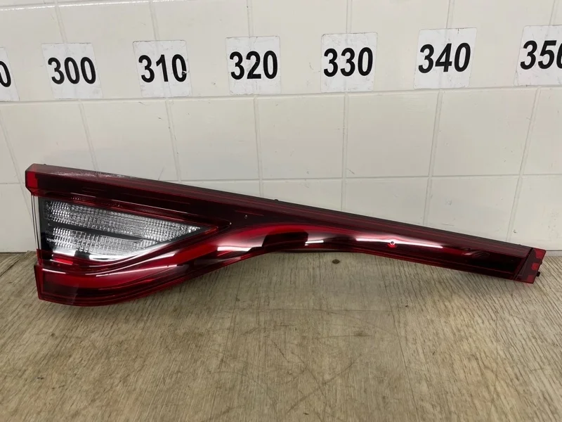 ФОНАРЬ В КРЫШКУ БАГАЖНИКА Renault Arkana 2018 2019 2020 2021 2022 2023 2024 265558138R, задний левый