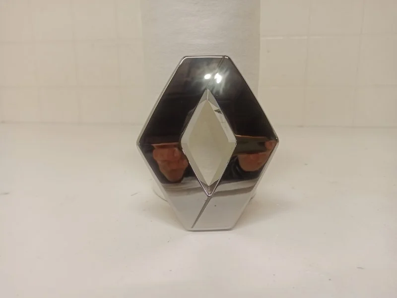 Эмблема Renault Arkana 2018 2019 2020 2021 2022 2023 2024 908893737R