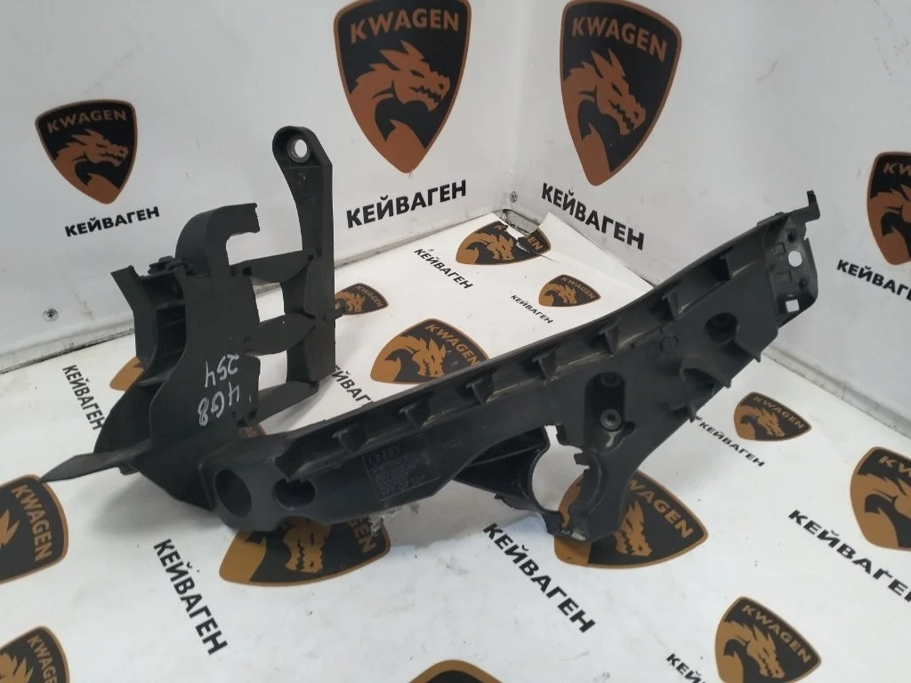 Крепление фары Audi a7 2015 4G