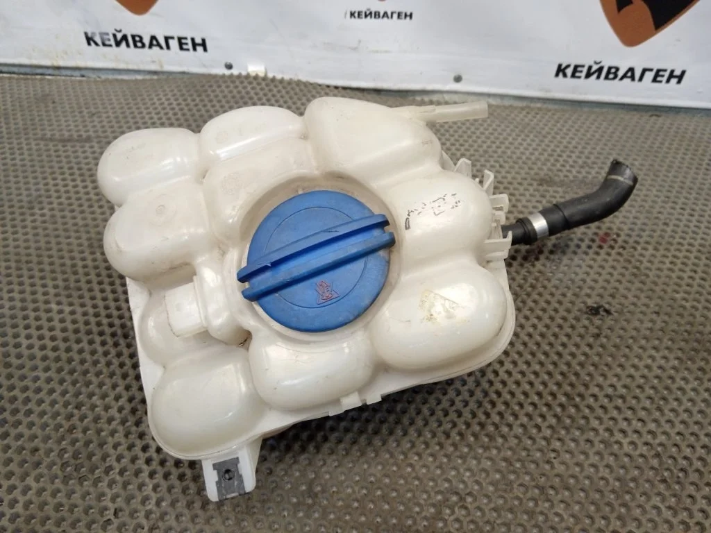 Бачок расширительный Porsche Cayenne 2011 958