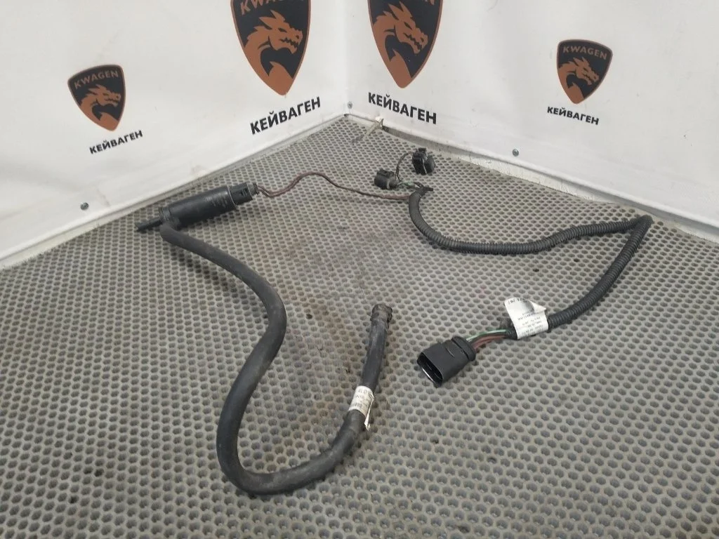 Насос омывателя фар Audi Q7 2007 4L