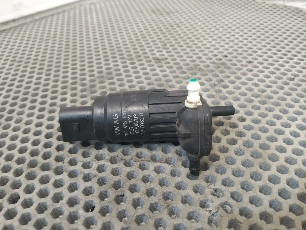 Насос омывателя Volkswagen Tiguan 2009 5N