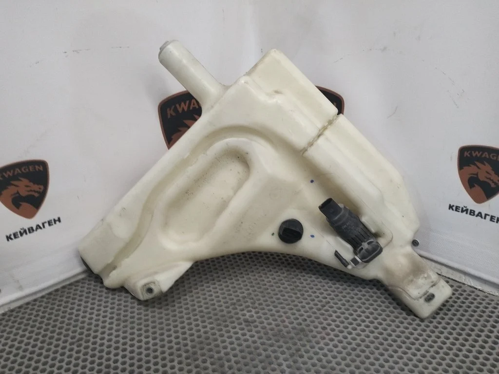 Бачок стеклоомывателя Audi Q7 2007 4L