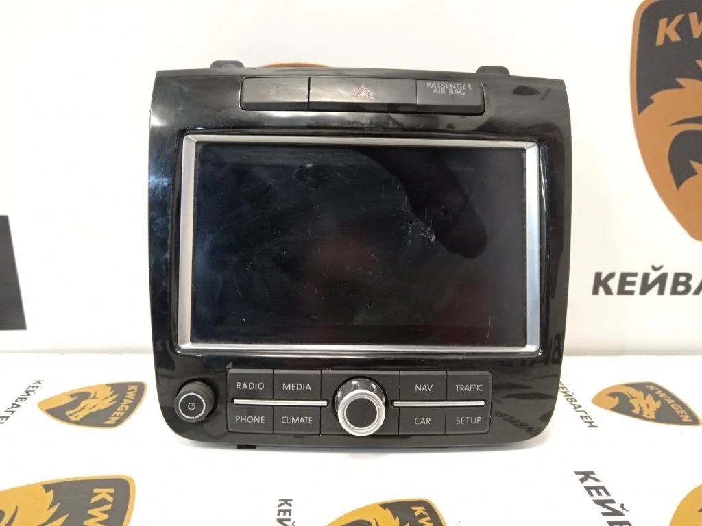 Монитор Volkswagen Touareg 2011 7P