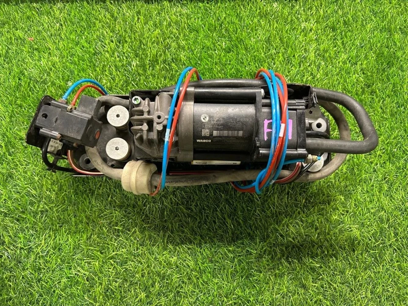 Компрессор пневмоподвески BMW 7-Series, F01