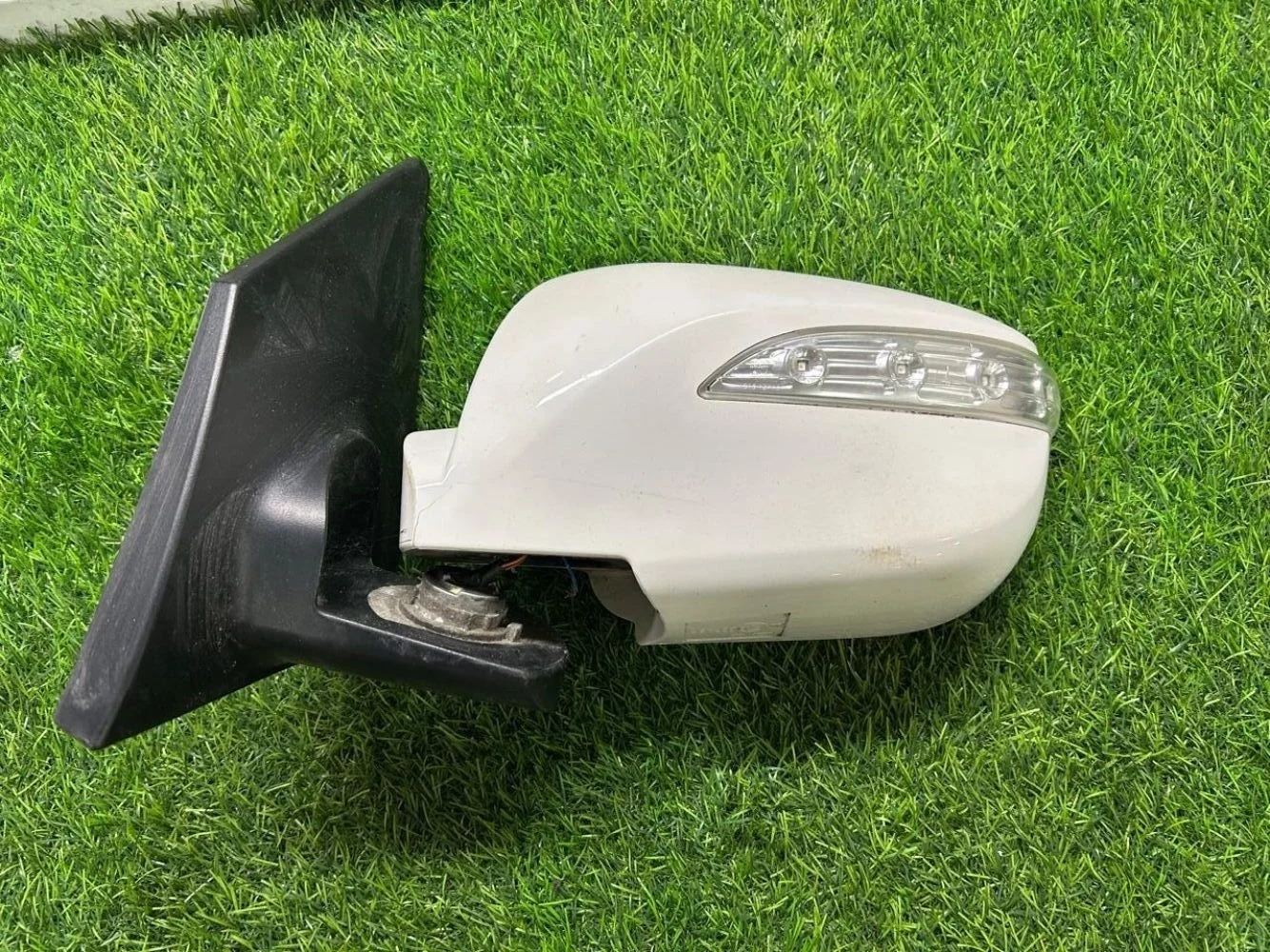 Зеркало наружное левое Hyundai ix35