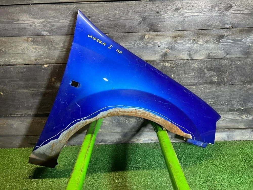 Крыло переднее правое Renault Logan 1.