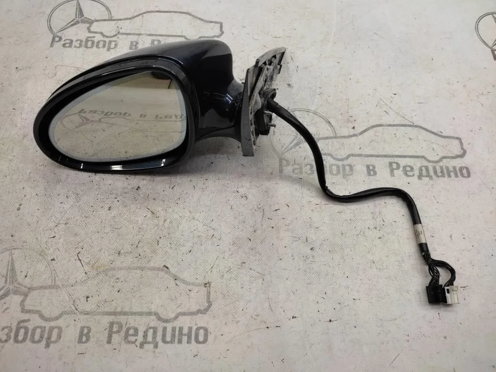 Зеркало левое Mercedes-Benz