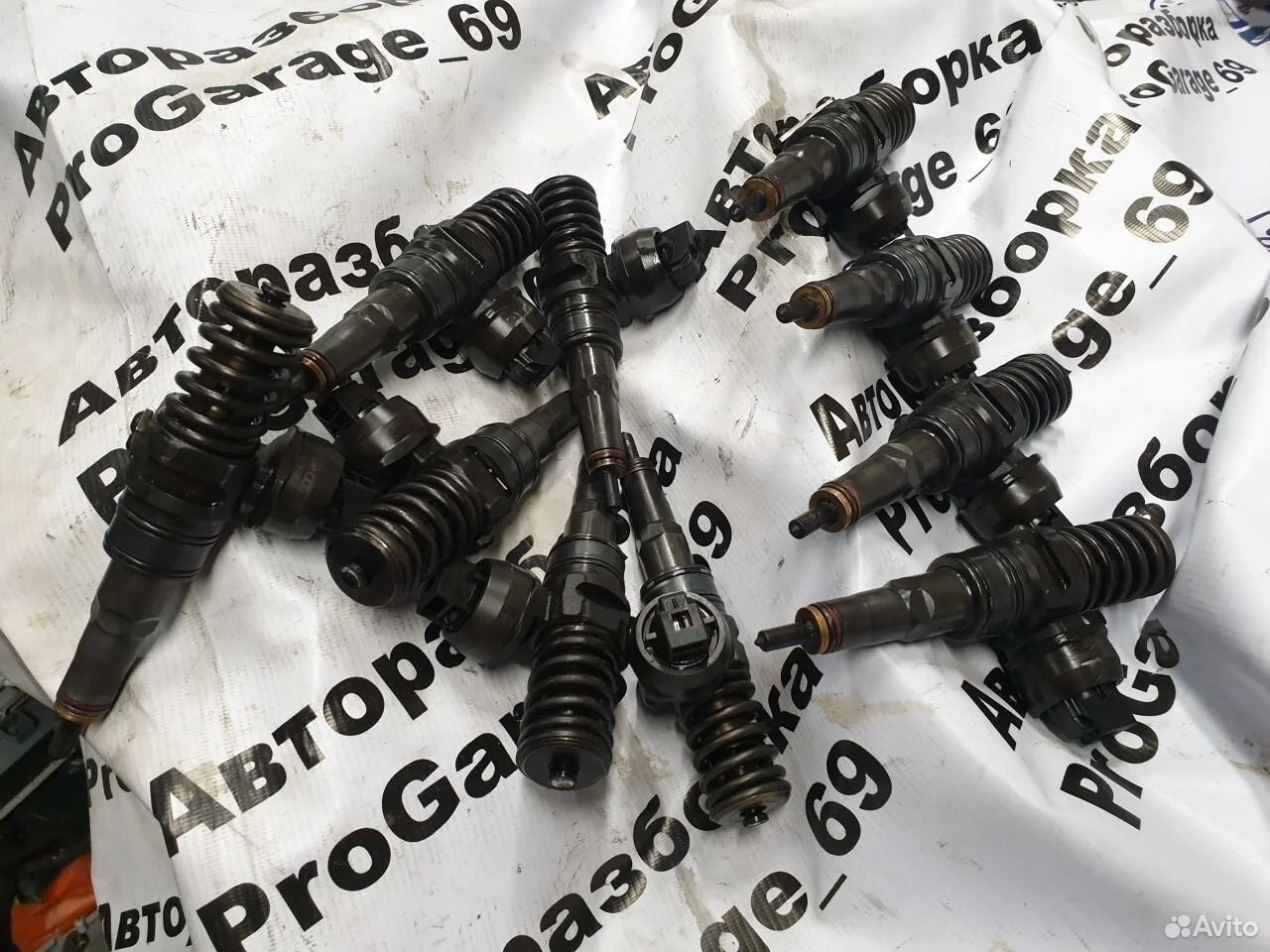 Насос форсунка 2.5 5.0 vw t5 touareg 07z130073f