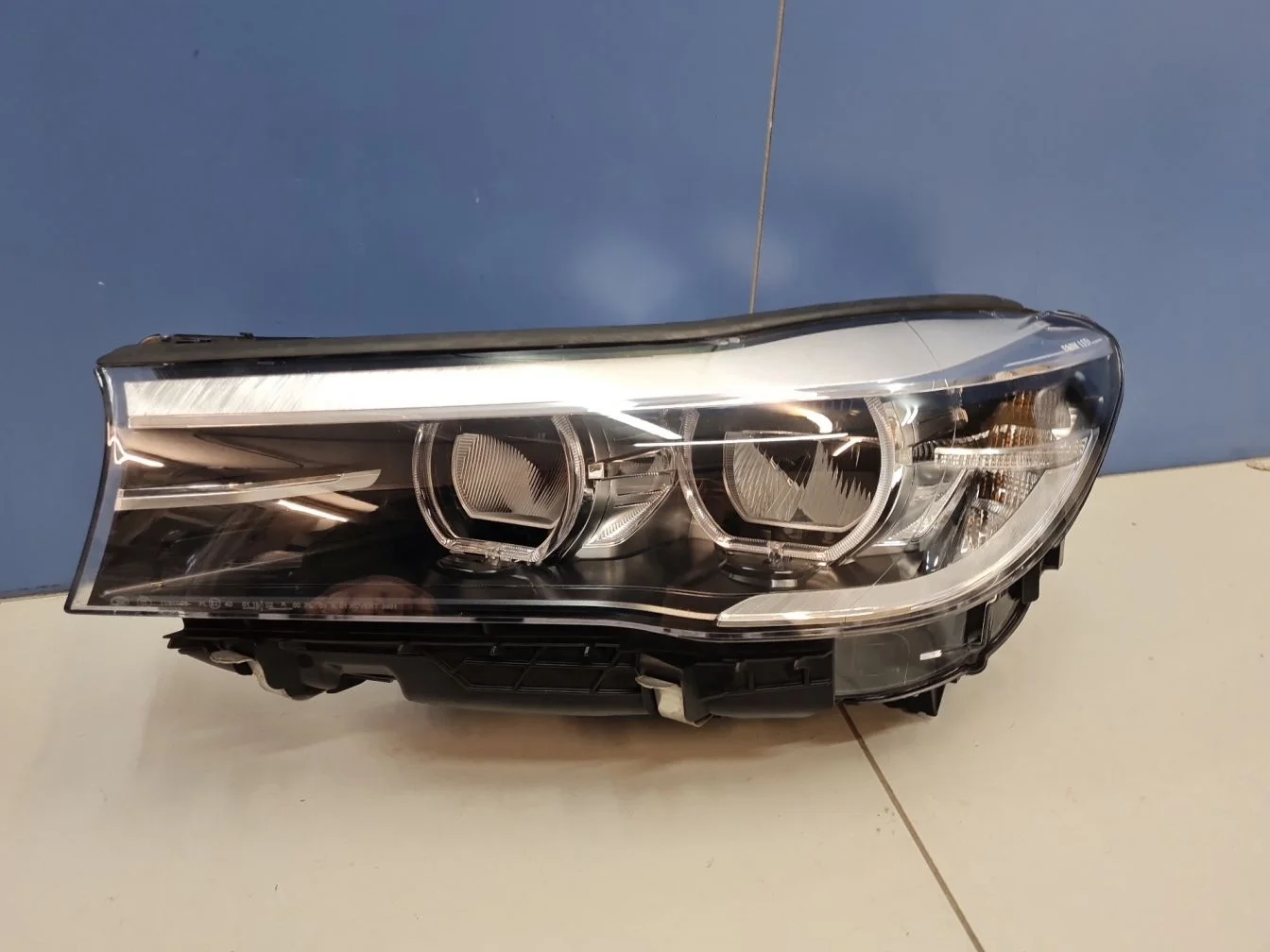 Фара левая для BMW 7 G11 G12 2015-