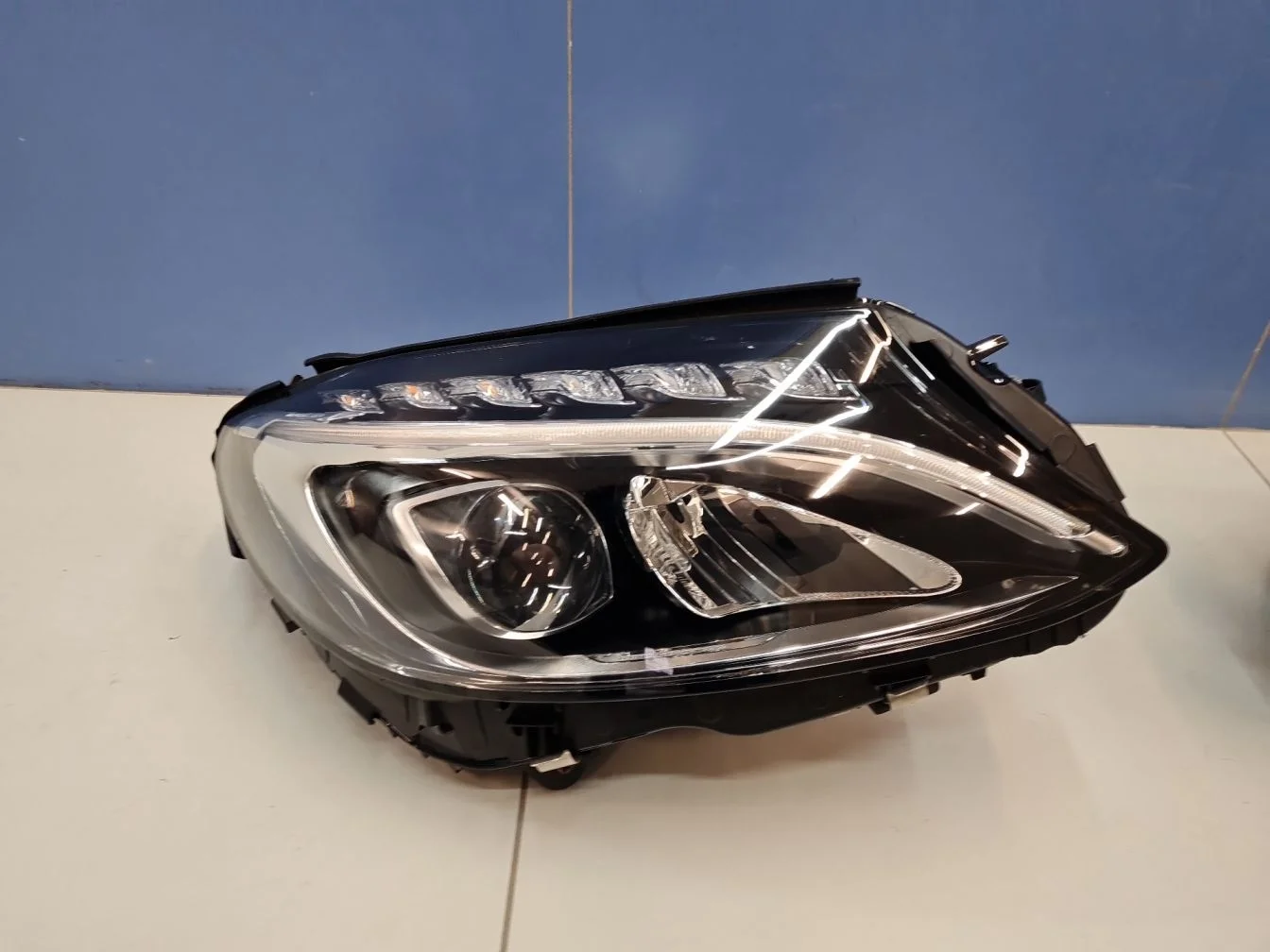 Фара правая для Mercedes C-klasse W205 2014-