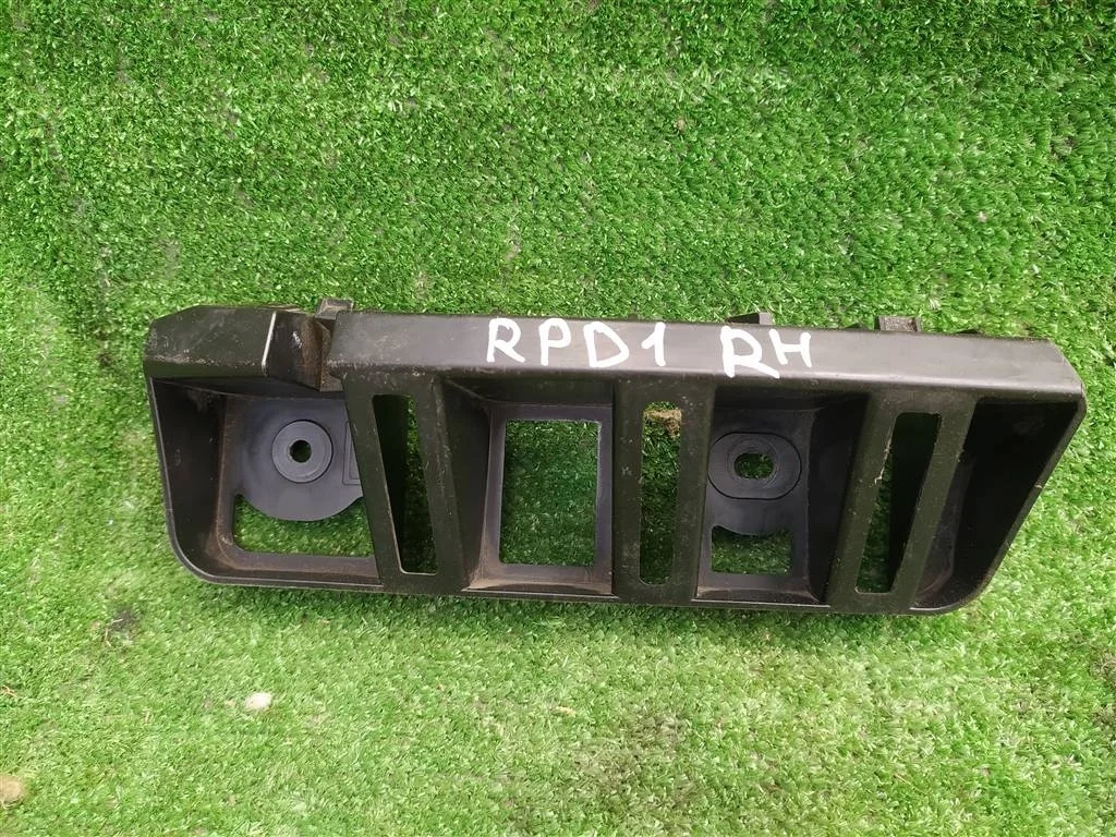 Б.у. крепление бампера зад SKODA RAPID NH SKODA RAPID NH