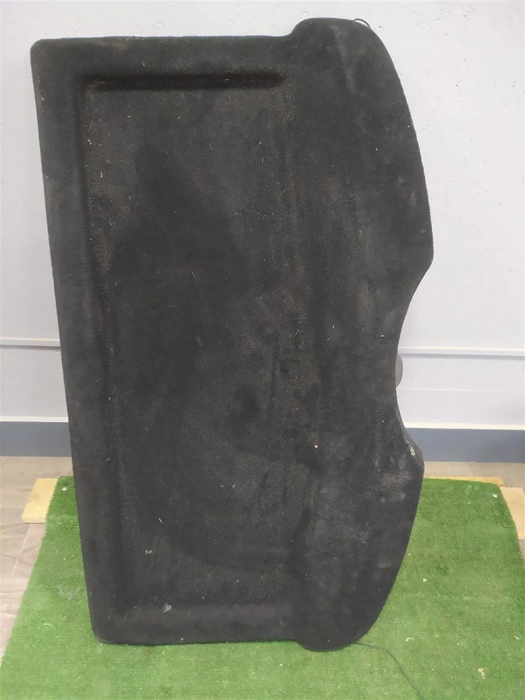 Б.у. полка багажника SKODA RAPID NH SKODA RAPID NH