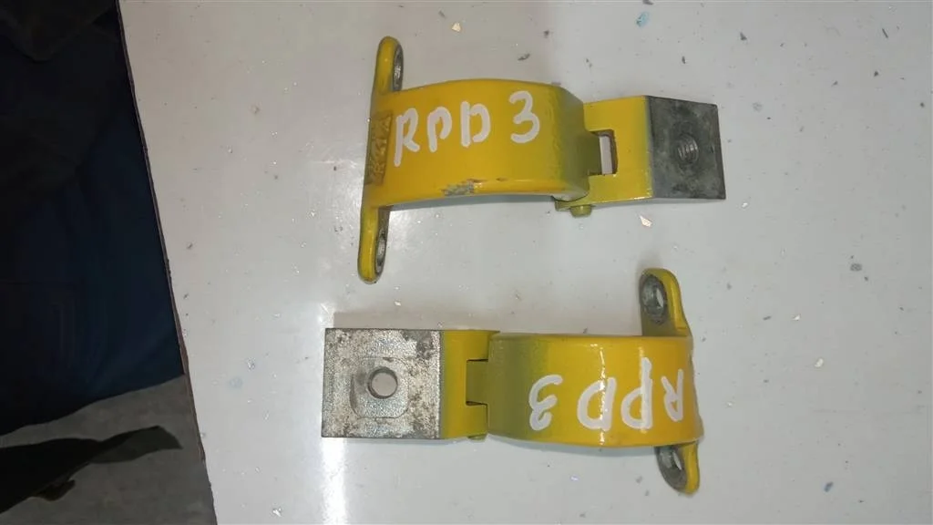 Б.у. петля багажника (2шт) SKODA RAPID NH SKODA RAPID NH