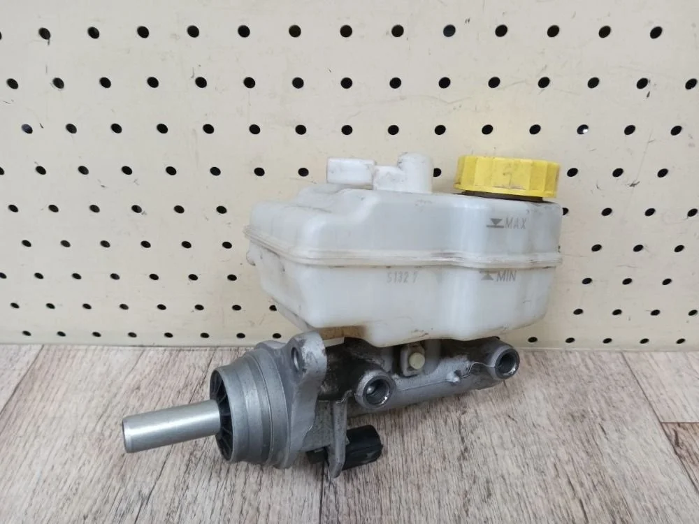 Цилиндр тормозной главный Volkswagen Polo 5 Polo V рестайлинг (2015—2020) MK5, Нет