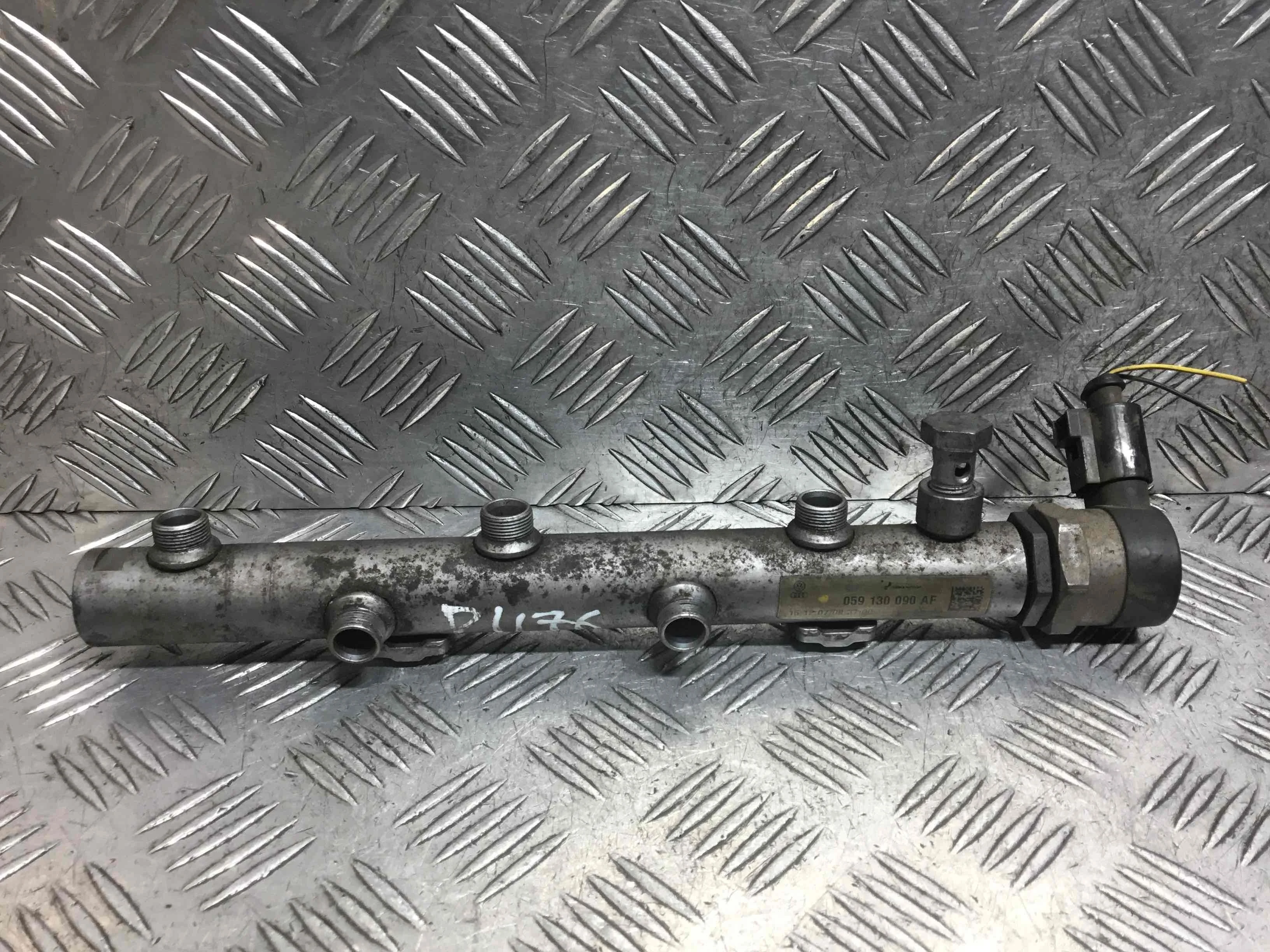 Регулятор давления топлива Audi A6 C6/4F (2004-2008) дизель 2.7 TDI Вариатор Седан