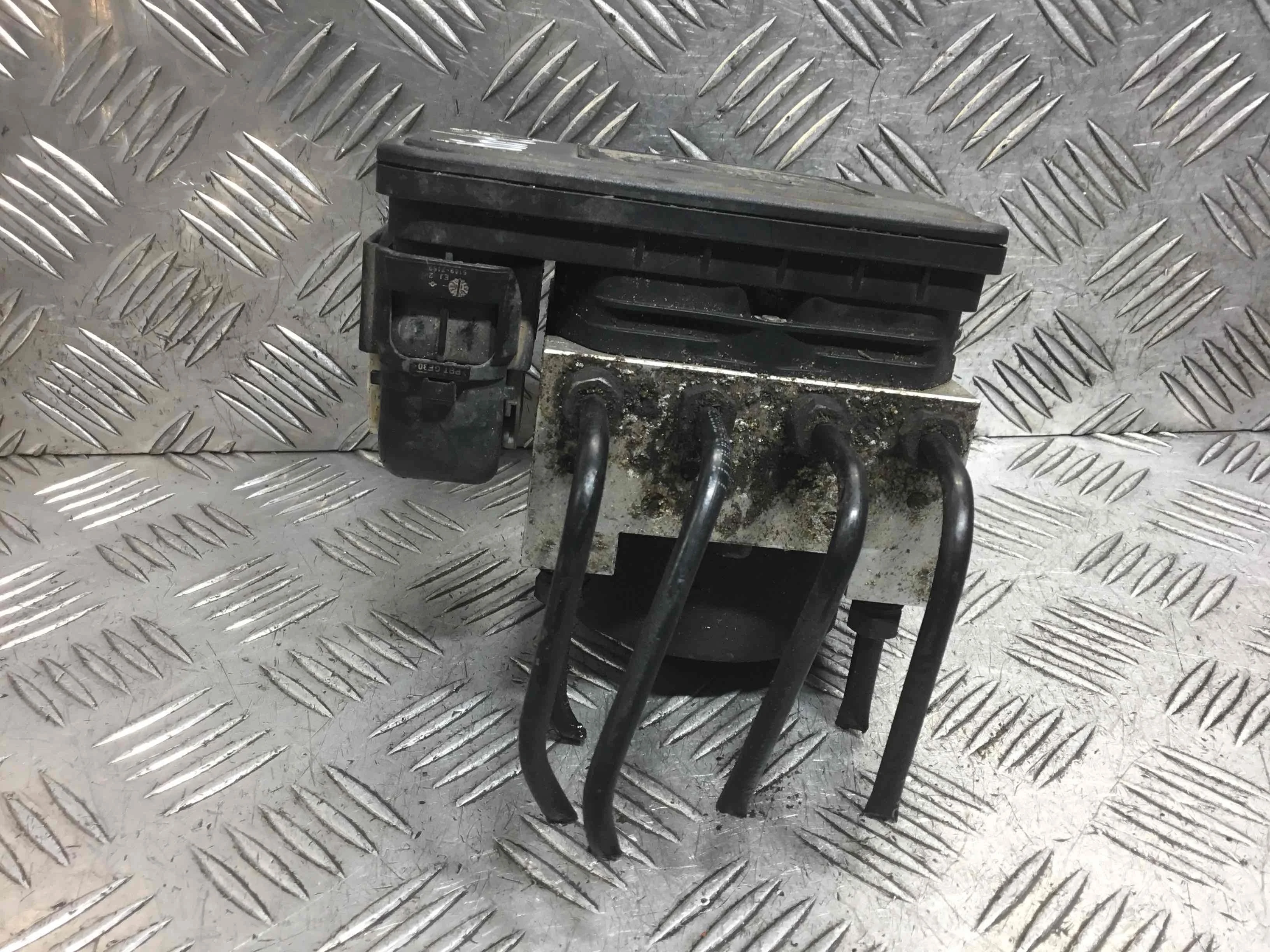 Блок ABS Peugeot 208 1 поколение (2012-2015) дизель 1.6 HDI Механика Х/б