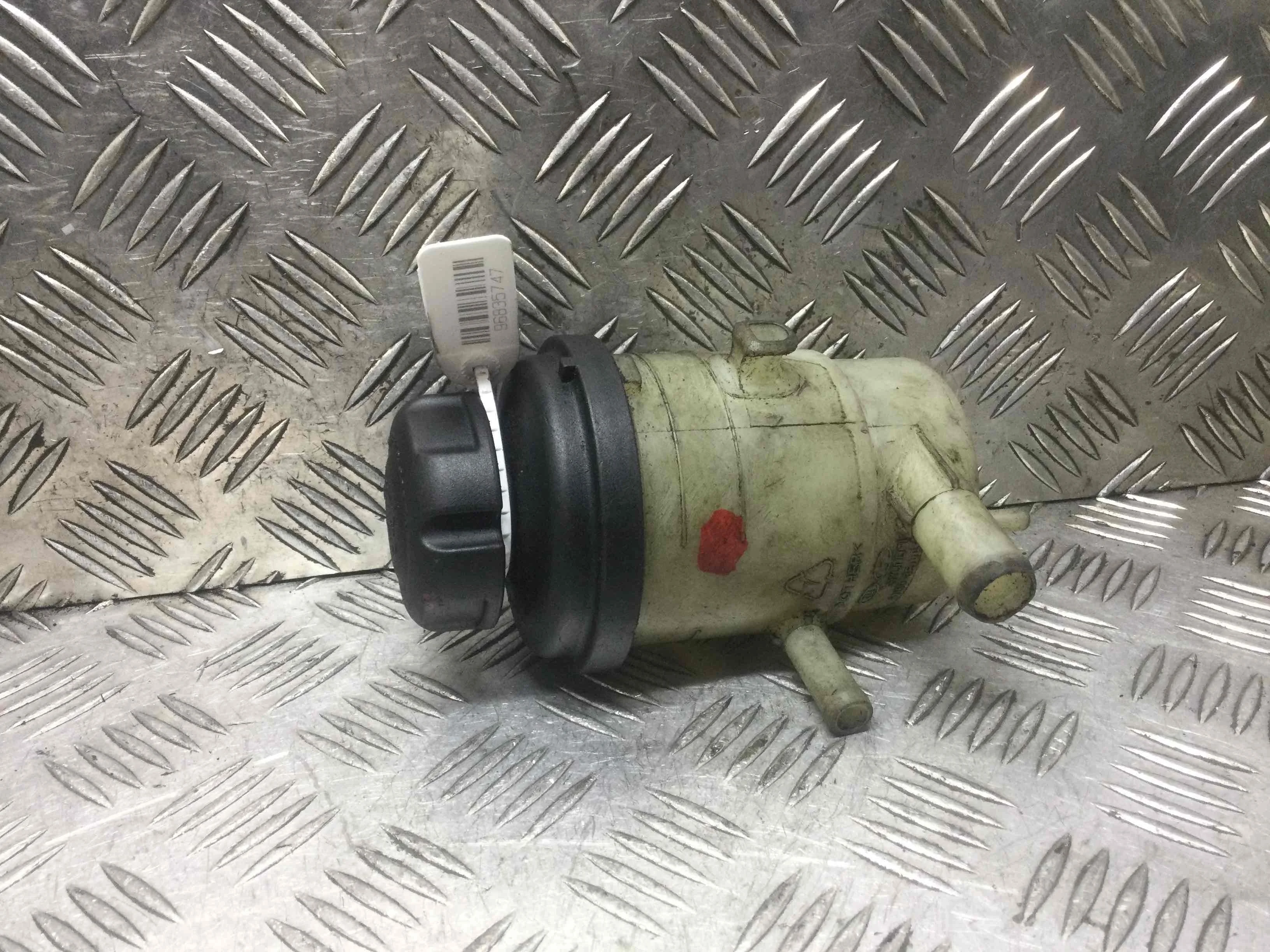 Бачок гидроусилителя Kia Sorento 1 поколение (2002-2006) дизель 2.5 CRDi Автомат