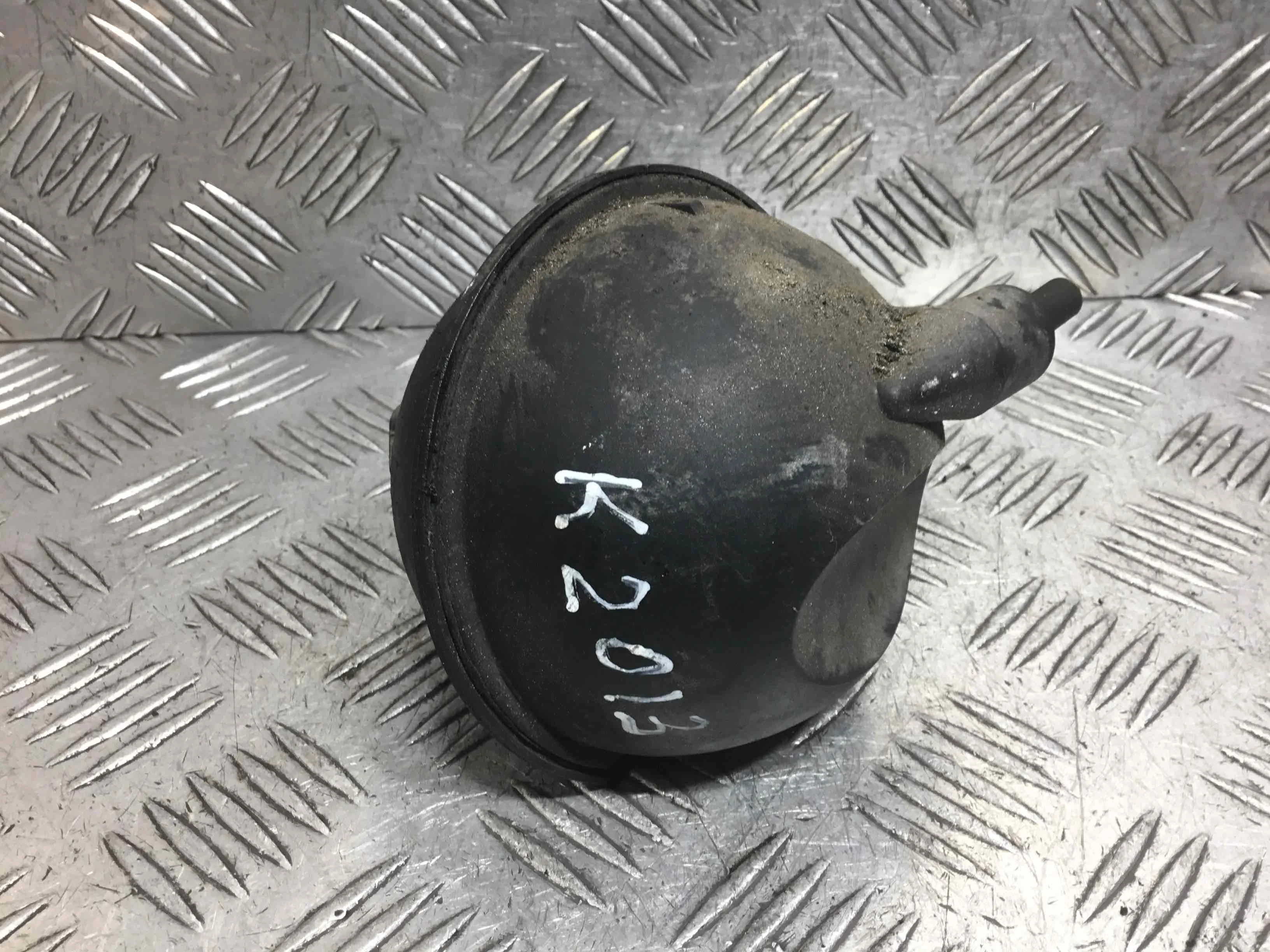 Вакуумный ресивер Volkswagen Touran 1 поколение [рестайлинг] (2006-2010) дизель 1.9 TDI Механика Минивэн