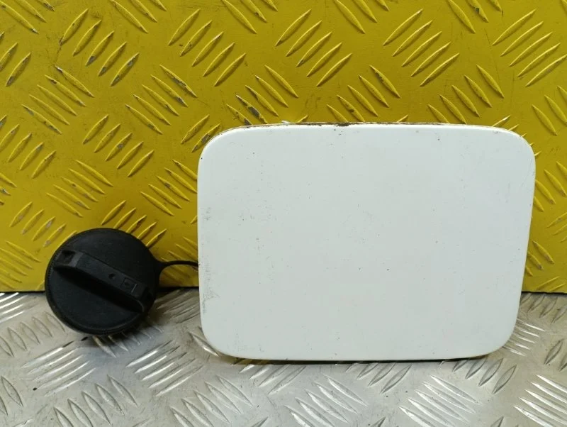 Лючок топливного бака Nissan Pathfinder (R51M) 2004-2013 2008 78830EB330 2.5 D YD25DDTI