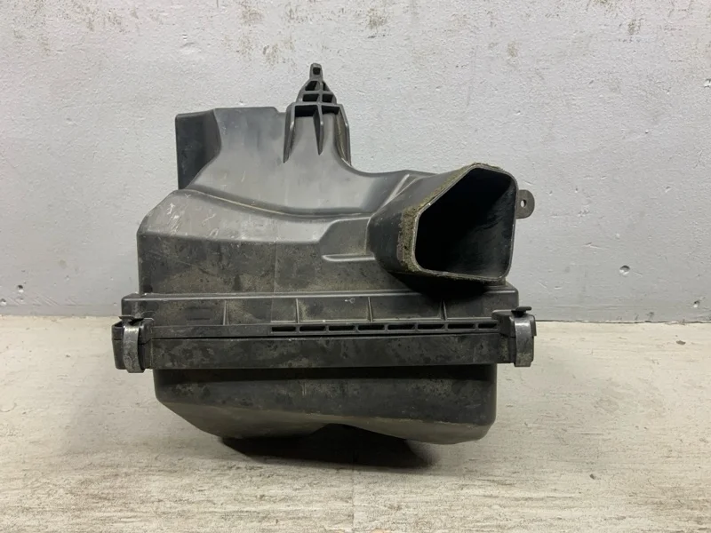 Корпус фильтра Nissan Teana J32