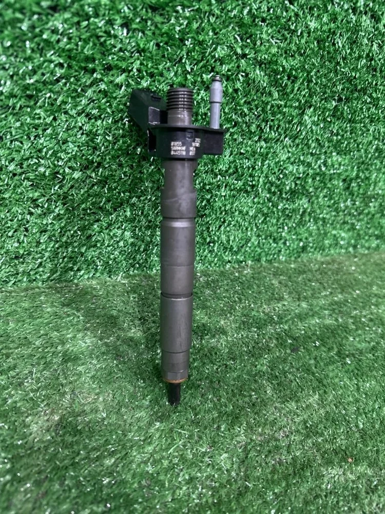 Форсунка топливная BMW X4 2019 13538571565 G02 B57D30A