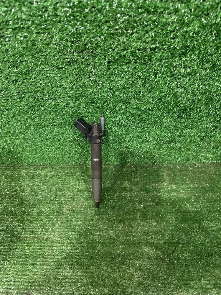 Форсунка топливная BMW X4 2019 13538571565 G02 B57D30A