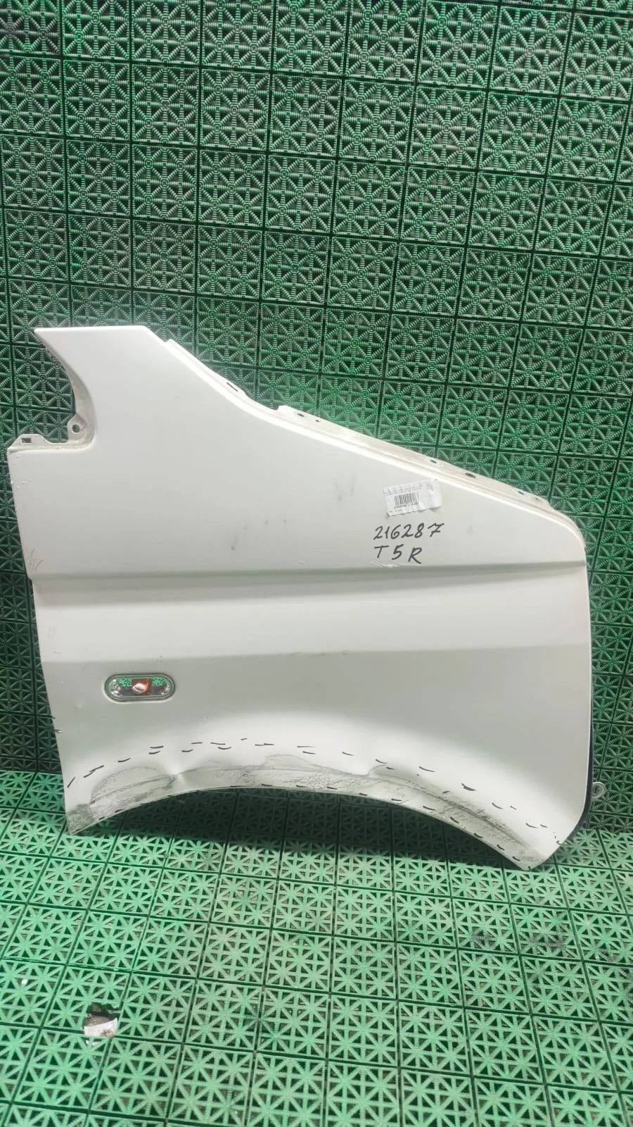 Крыло VOLKSWAGEN TRANSPORTER T5 2003- переднее правое белое б/у TRANSPORTER T5(2003-2015)