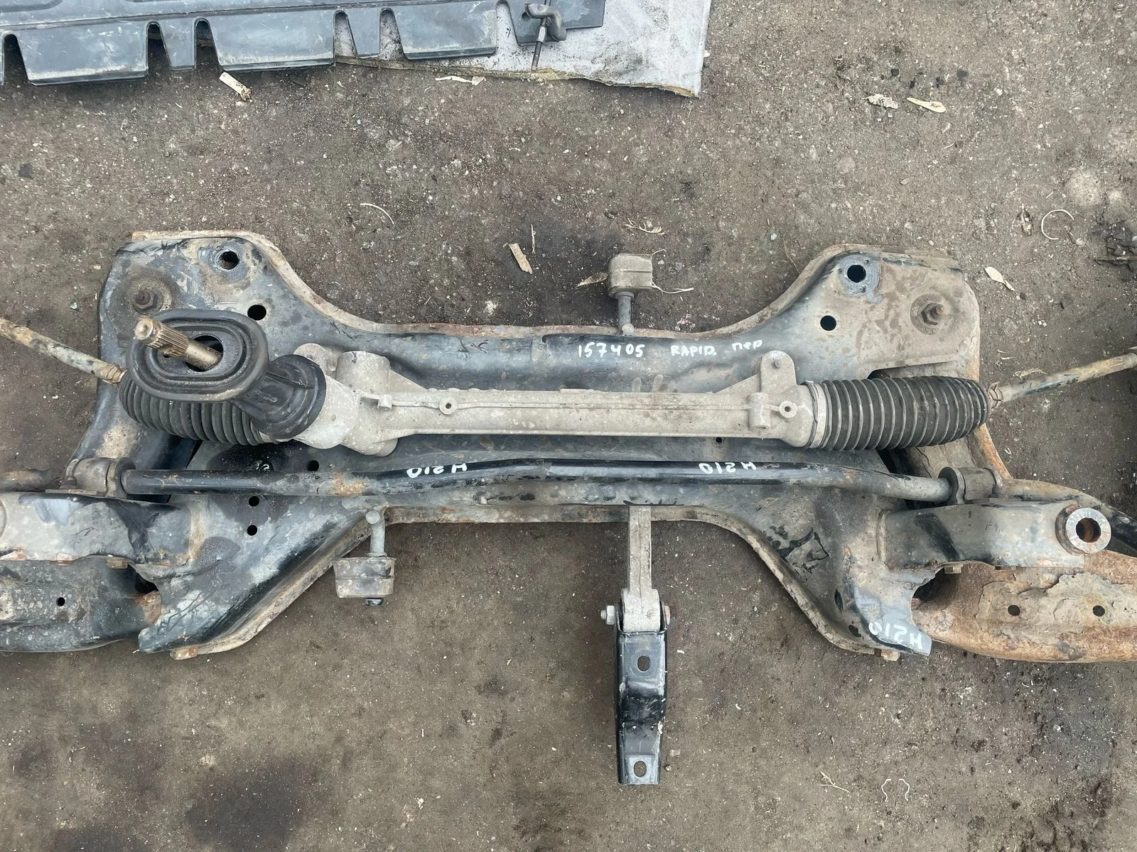 Подрамник, балка двигателя SKODA FABIA 2, RAPID, VOLKSWAGEN POLO 2007- б/у FABIA 2(2007-2015);ROOMSTER(2007-2015);POLO(2010-;RAPID(2013-