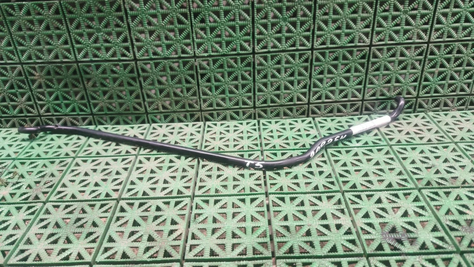 Упор держатель капота VOLKSWAGEN TRANSPORTER T5 2003- б/у TRANSPORTER T5(2003-2015)