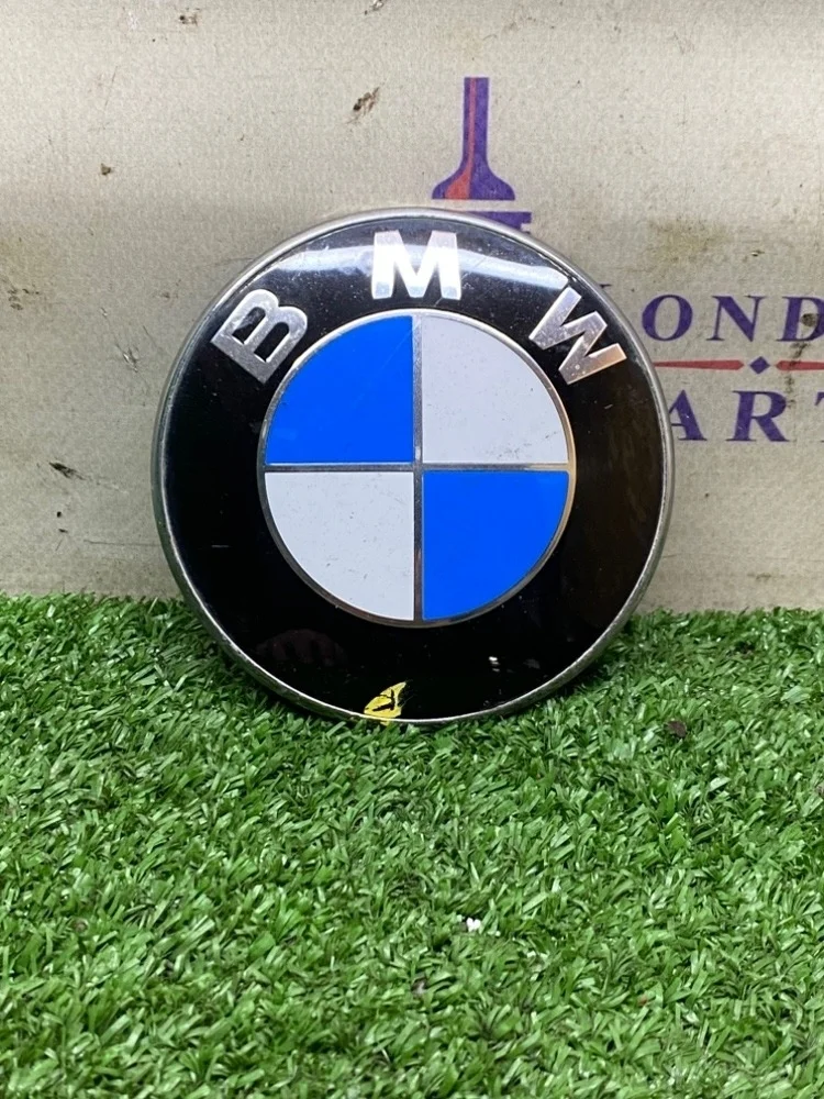 Эмблема bmw F10