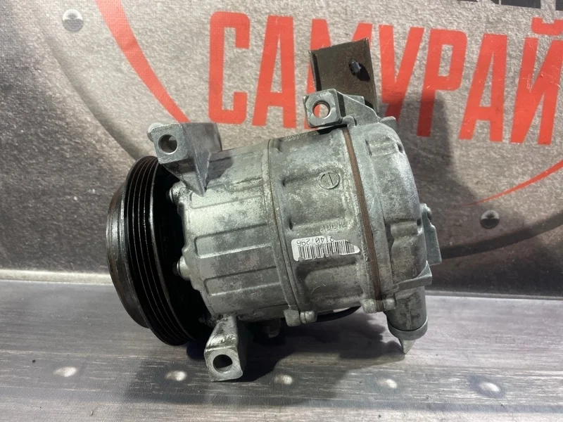 Компрессор кондиционера Infiniti M35 Y50
