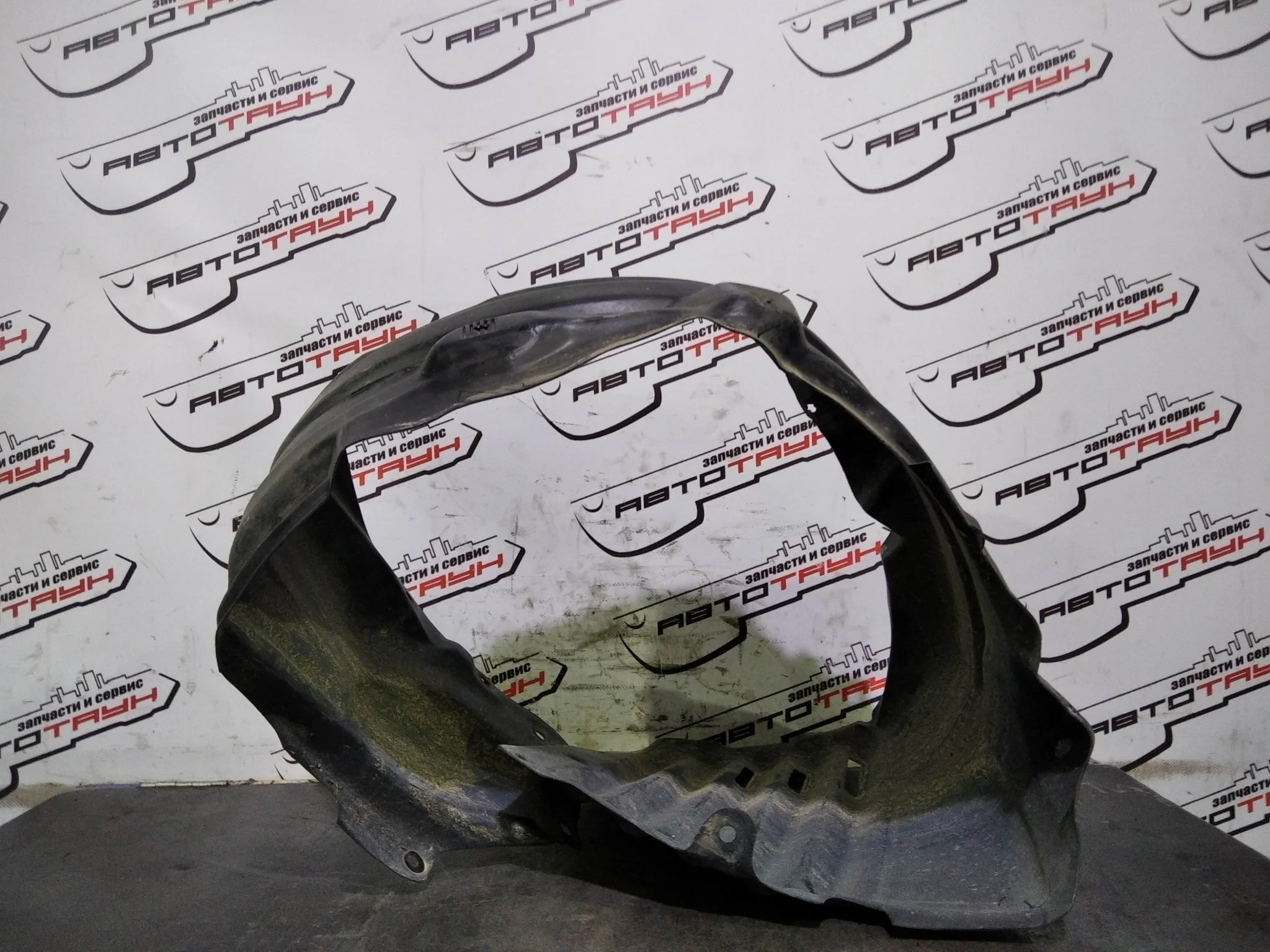 ПОДКРЫЛОК MITSUBISHI ПЕРЕД ЛЕВО 5370A287