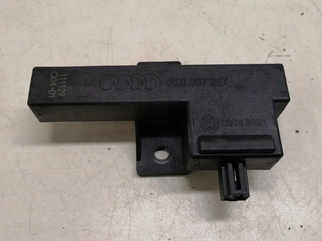 Антенна Audi A6 2014 С6