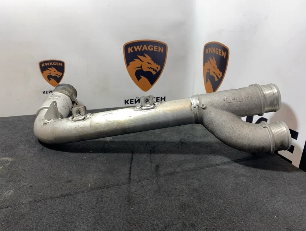 Патрубок интеркулера Volkswagen Touareg 2013 7P