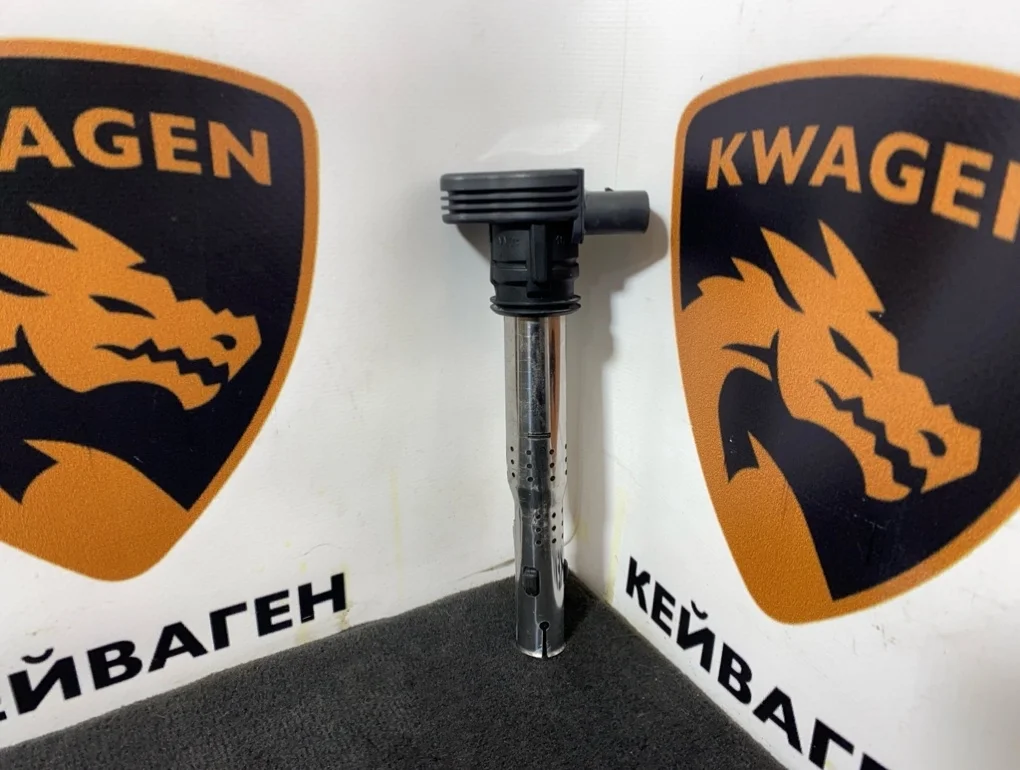 Катушка зажигания Audi A5 2012 8T