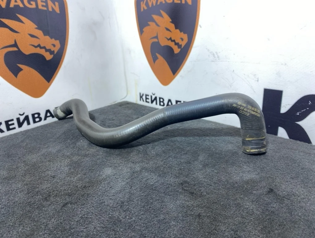 Патрубок системы охлаждения Audi A5 2012 8T