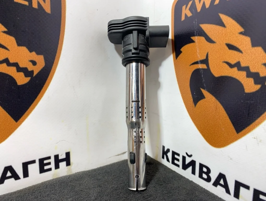 Катушка зажигания Audi Q5 2012 8R