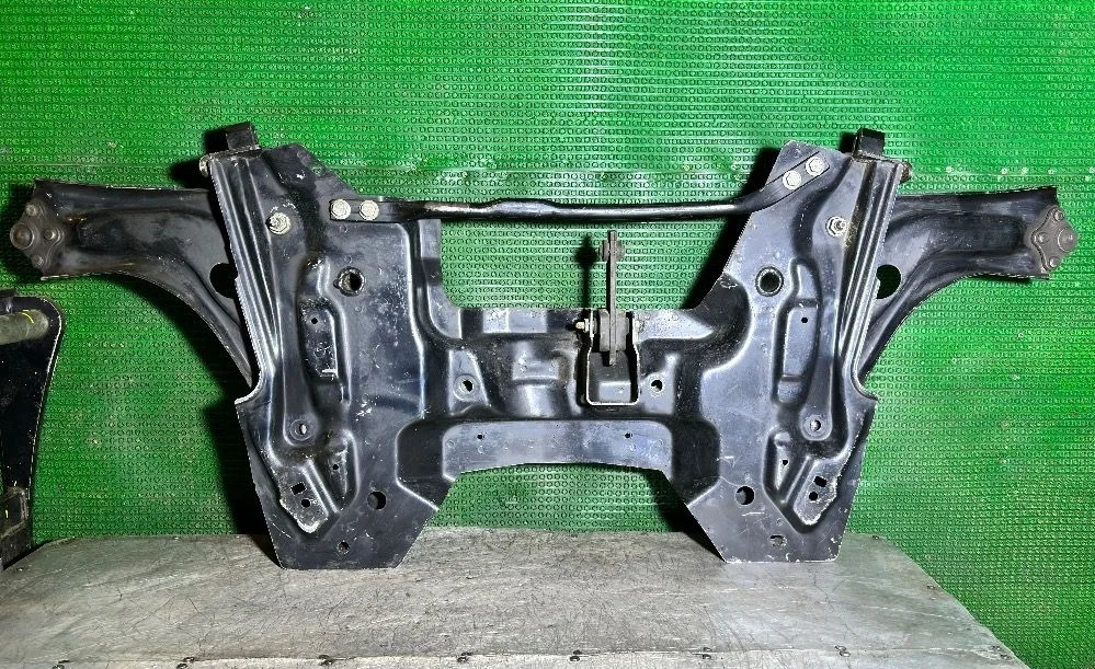 Подрамник Peugeot -207 (06) 207 I (2006—2009) В наличии