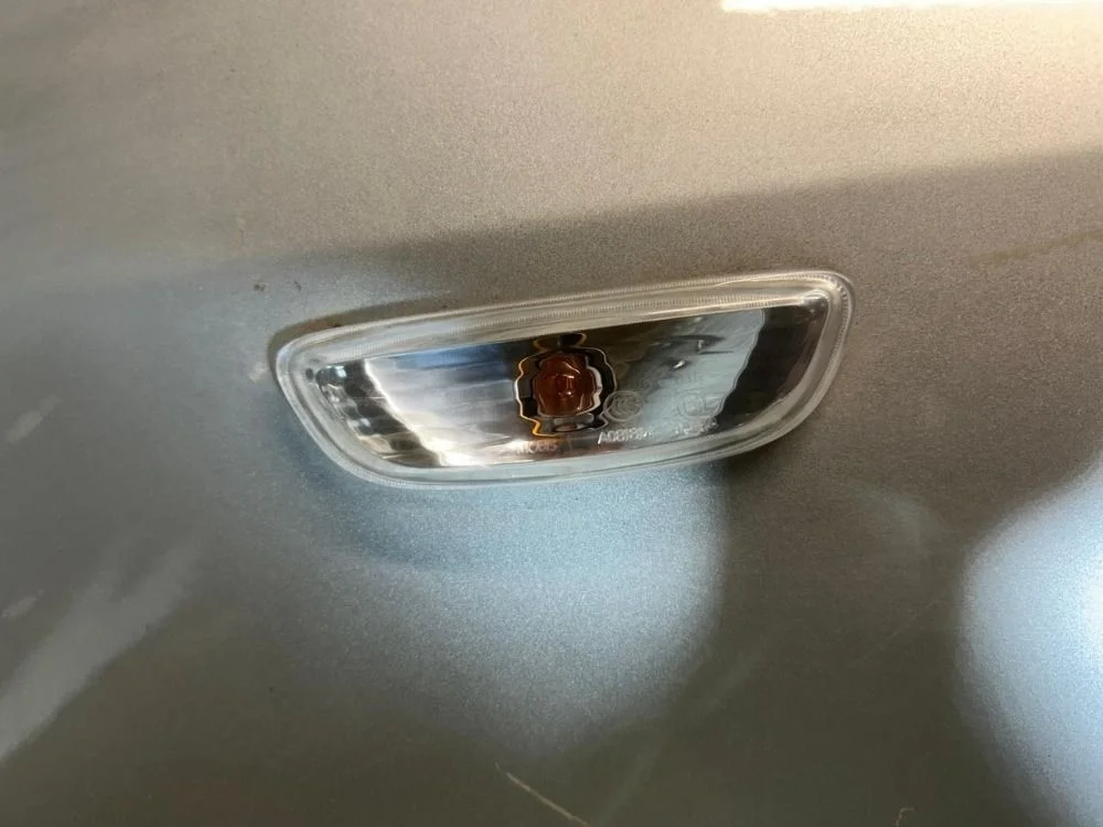 Повторитель поворота в крыло Kia Rio 4